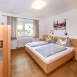 Elto Apartment *